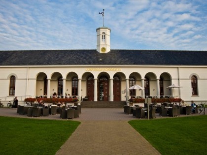 照片: KURPALAIS